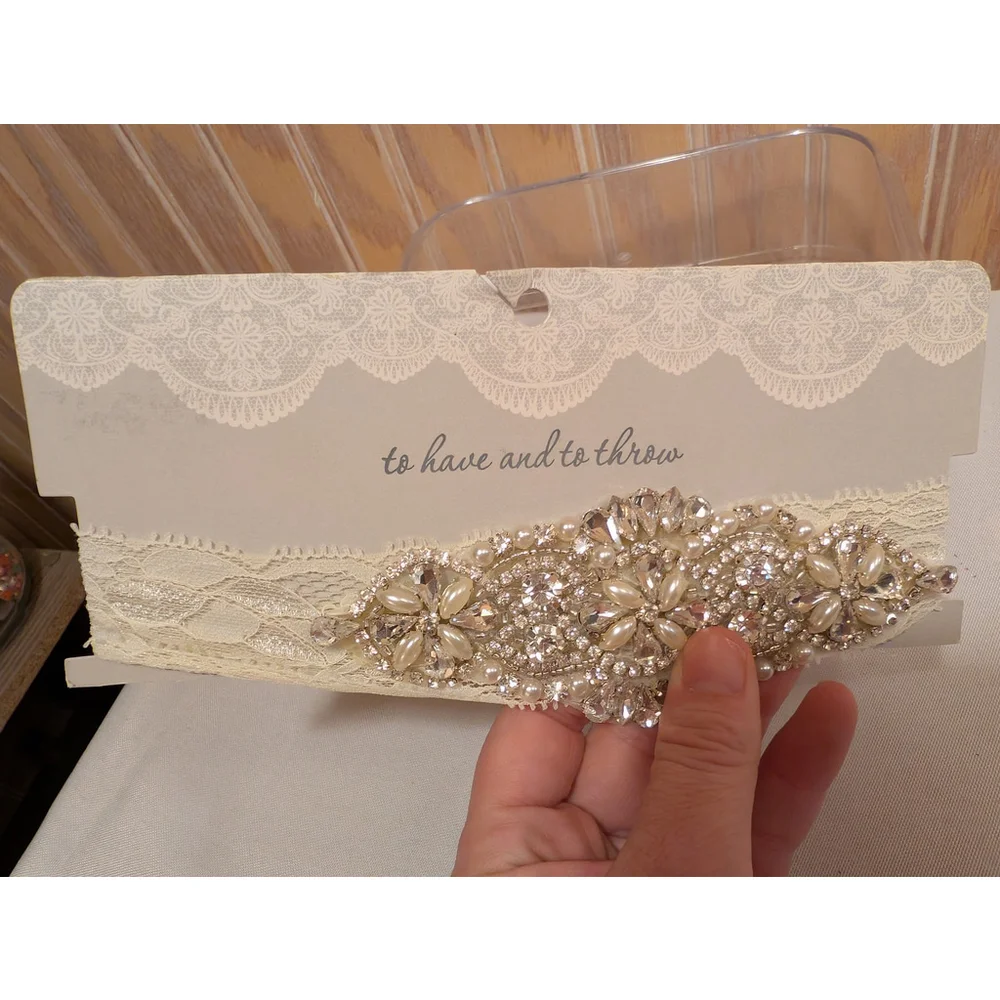 NWT Women's RSVP Bridal Ivory Garter with Large Rhinestone Embellishment